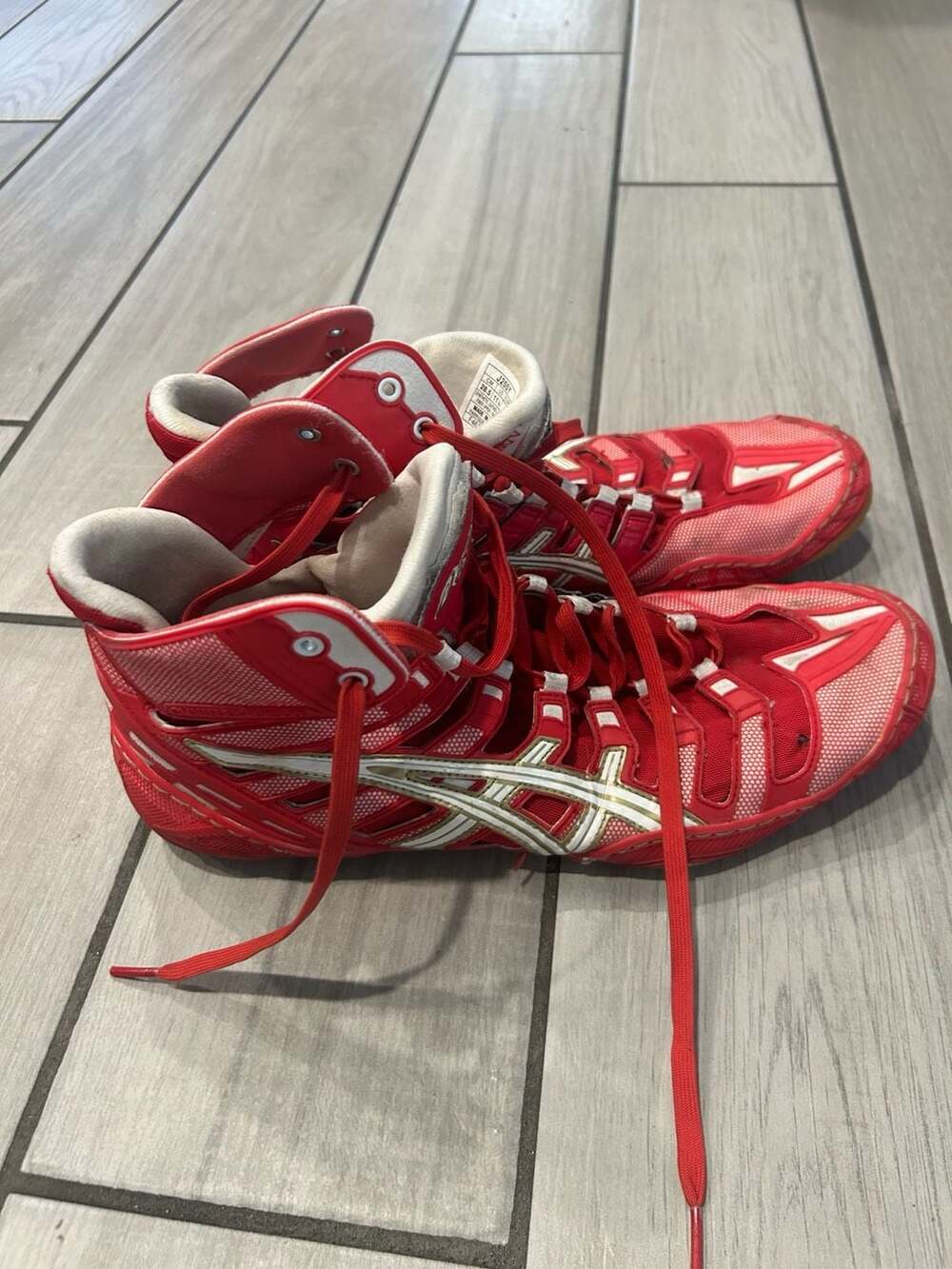 ASICS Omniflex Pursuit Size 11.5 Red Wrestling Shoes